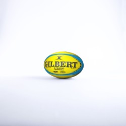 Ballon de rugby...