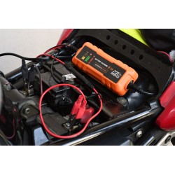 Chargeur batterie auto -...